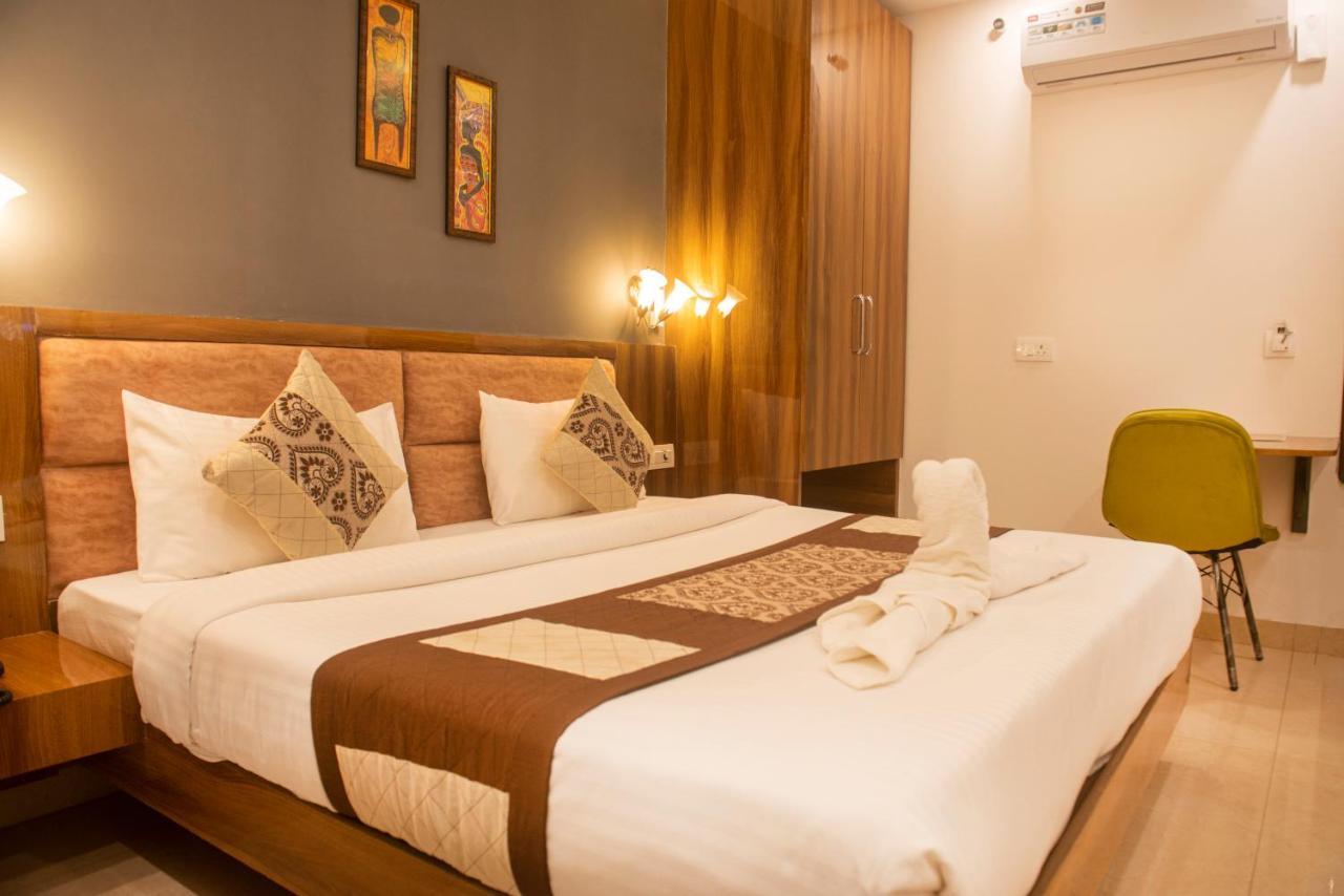 Posh Residency Huda City Center Gurgáon Kültér fotó