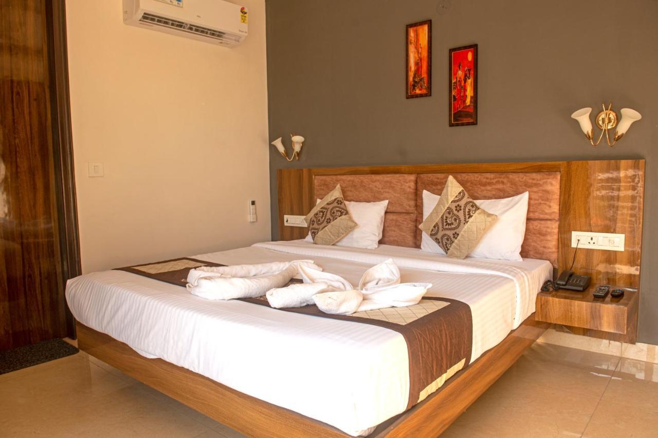 Posh Residency Huda City Center Gurgáon Kültér fotó